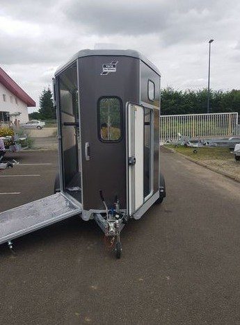 Van Ifor Williams HB 511 - 2 places