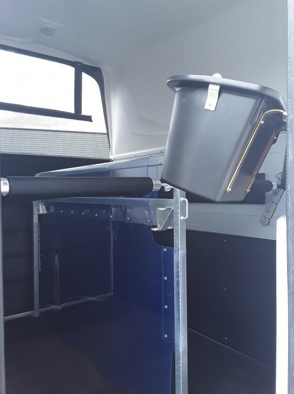 Van Humbaur Pegasus 2700