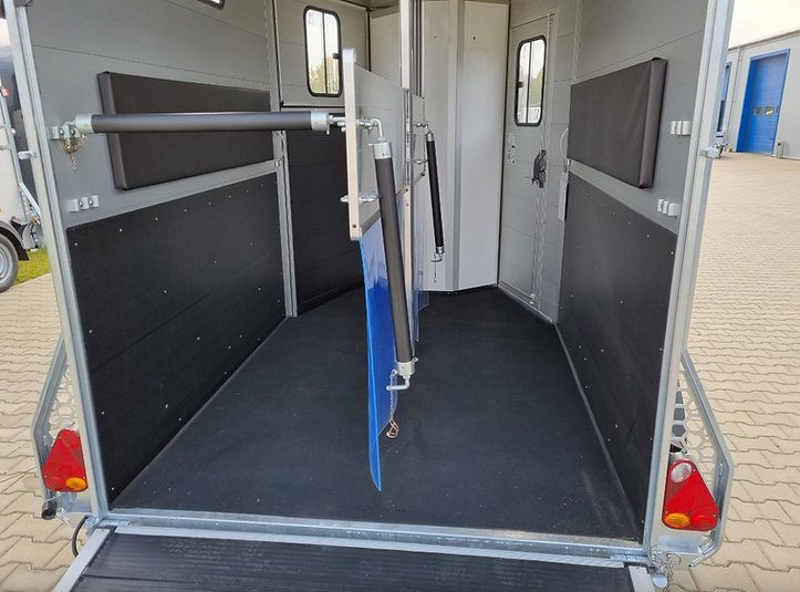 Van Cheval Liberté Touring Country