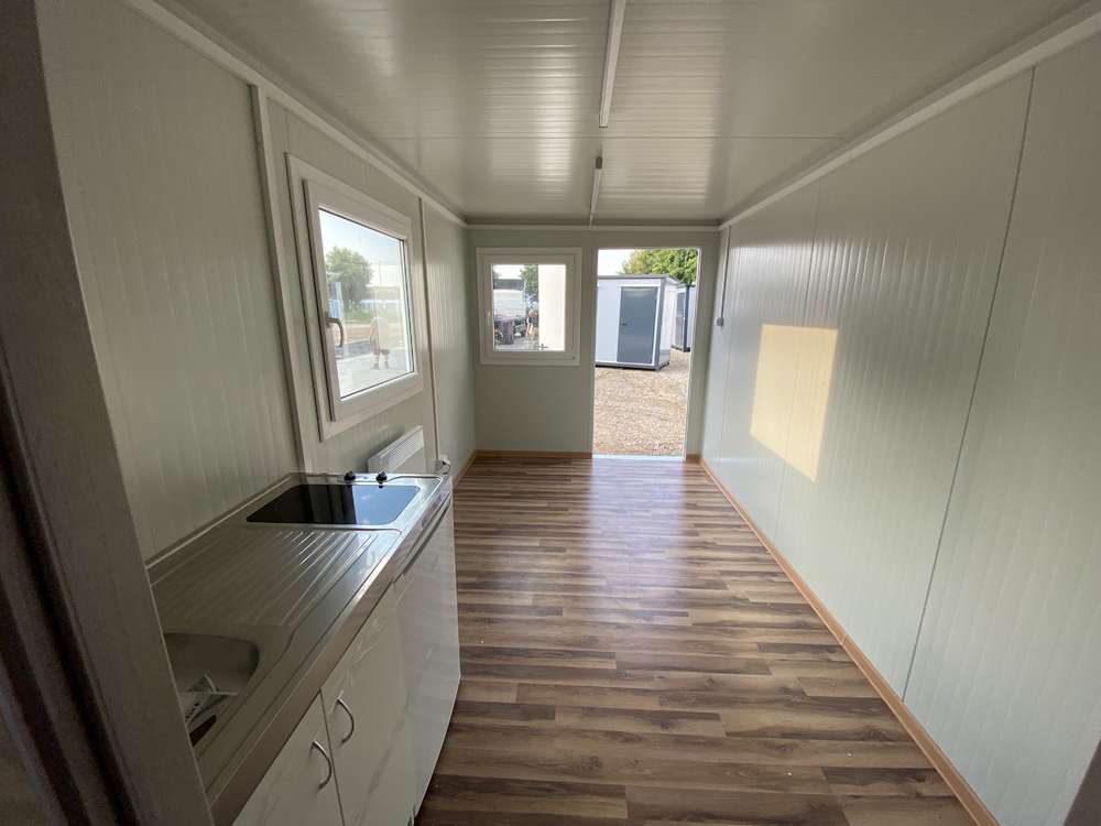 Container 6 x 2,40 m + WC, douche + cuisine
