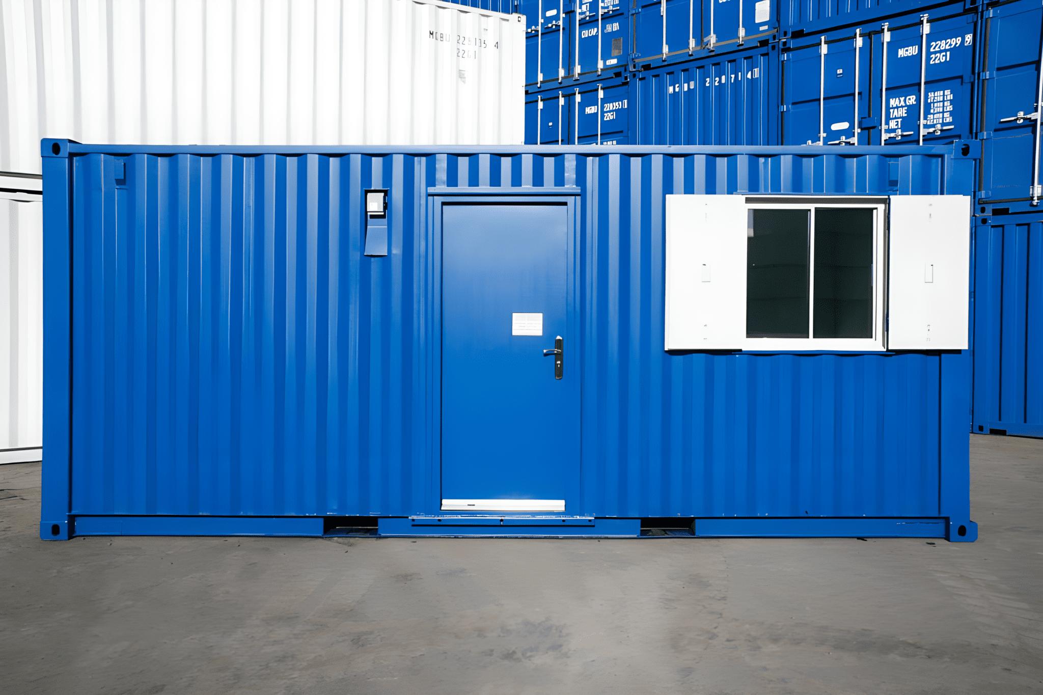 Container aménagé 20' + Cuisine et toilettes